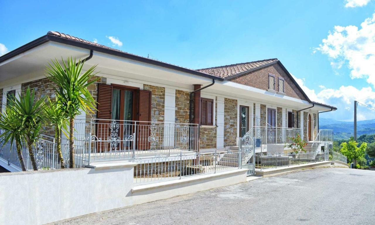 Hotel Sotto Il Cielo Del Cilento Ostigliano Exterior foto